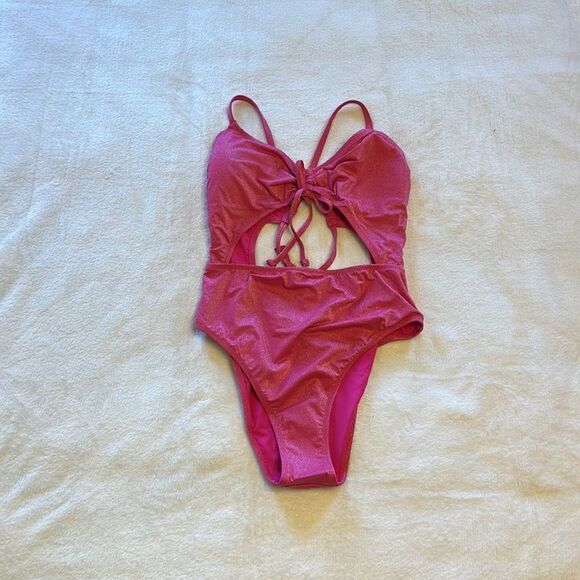 NWT - VICTORIA'S SECRET SWIM Ruched Shine Cutout One-Piece Swimsuit - Size Med - Picture 4 of 12